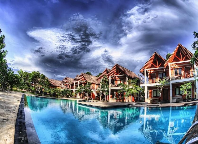 Kolam renang Gambar