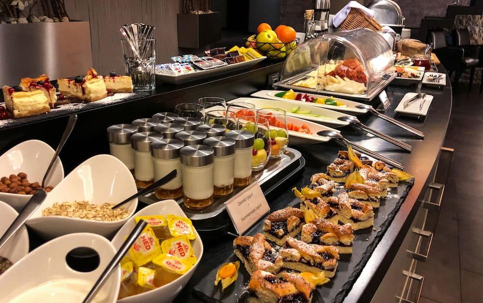 Buffet Gambar