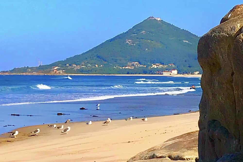 Pantai Gambar
