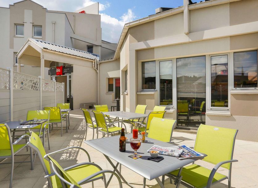 Patio Gambar