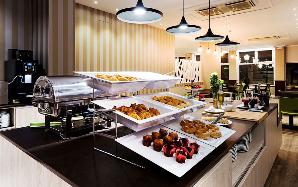Buffet Gambar