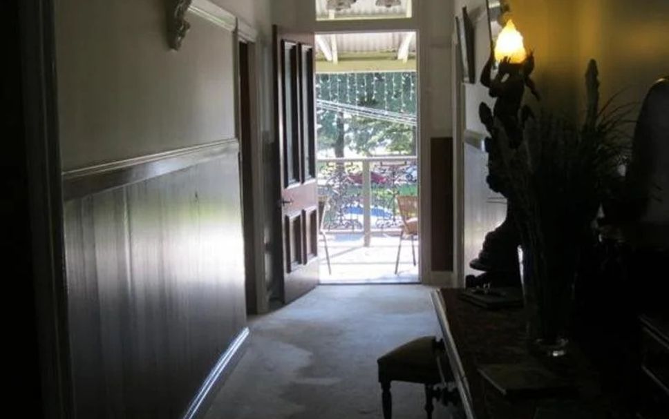 hallway Gambar