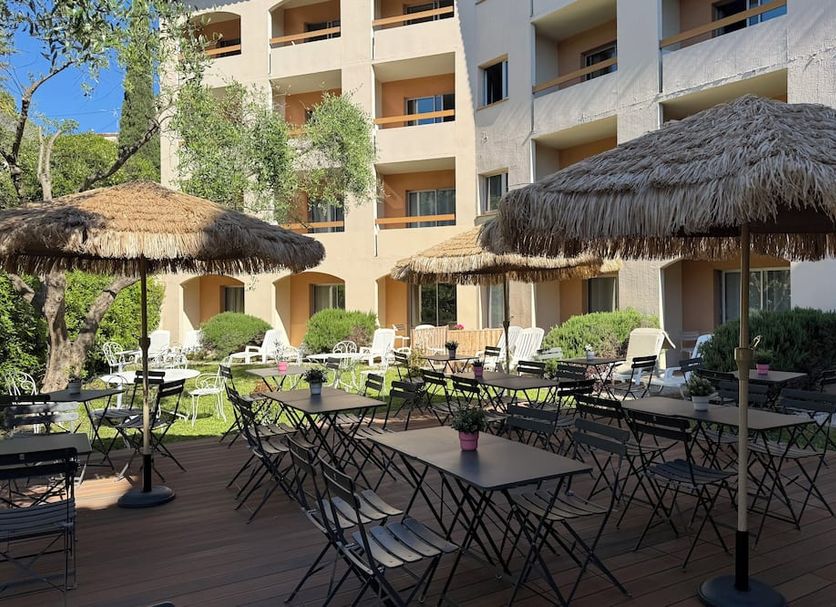 Patio Gambar