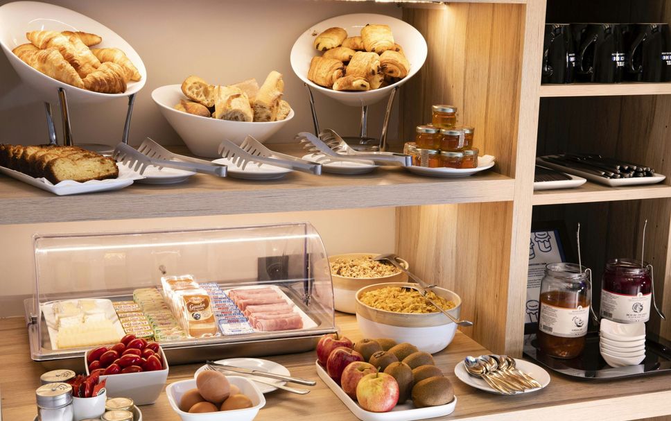 Buffet Gambar