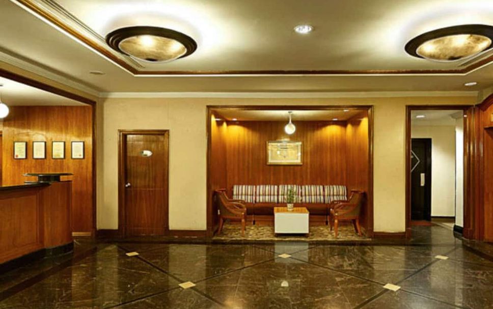 Meja Penyambut Tetamu Gambar