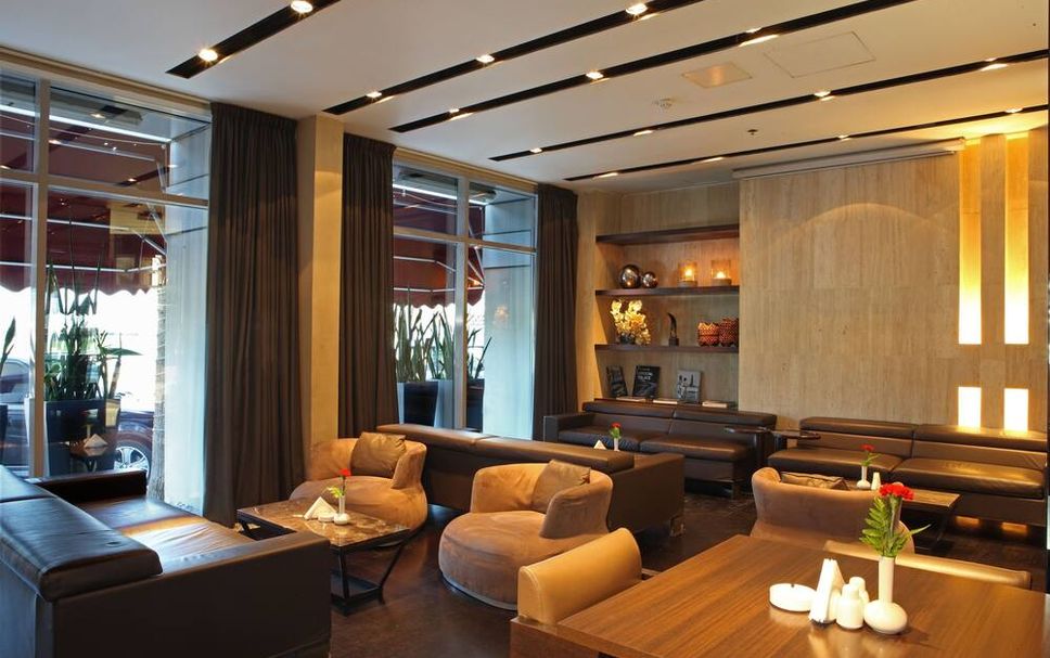 Balai Menunggu Gambar