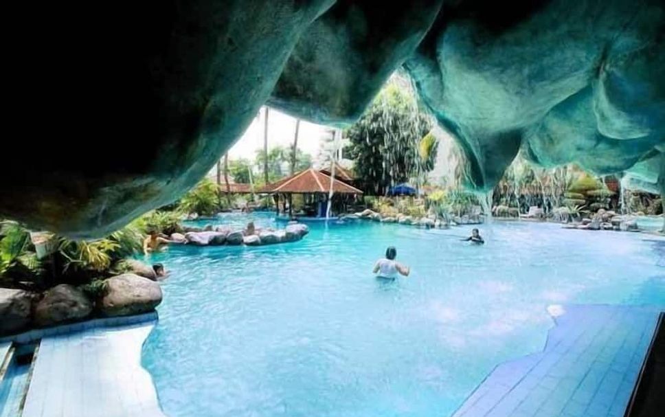 Kolam renang Gambar