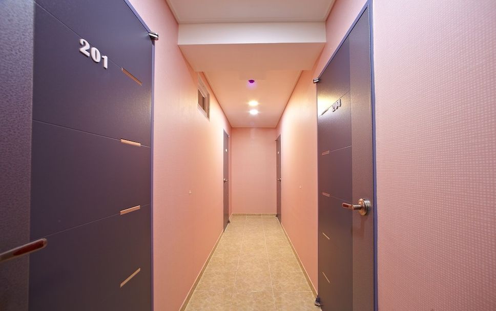 hallway Gambar
