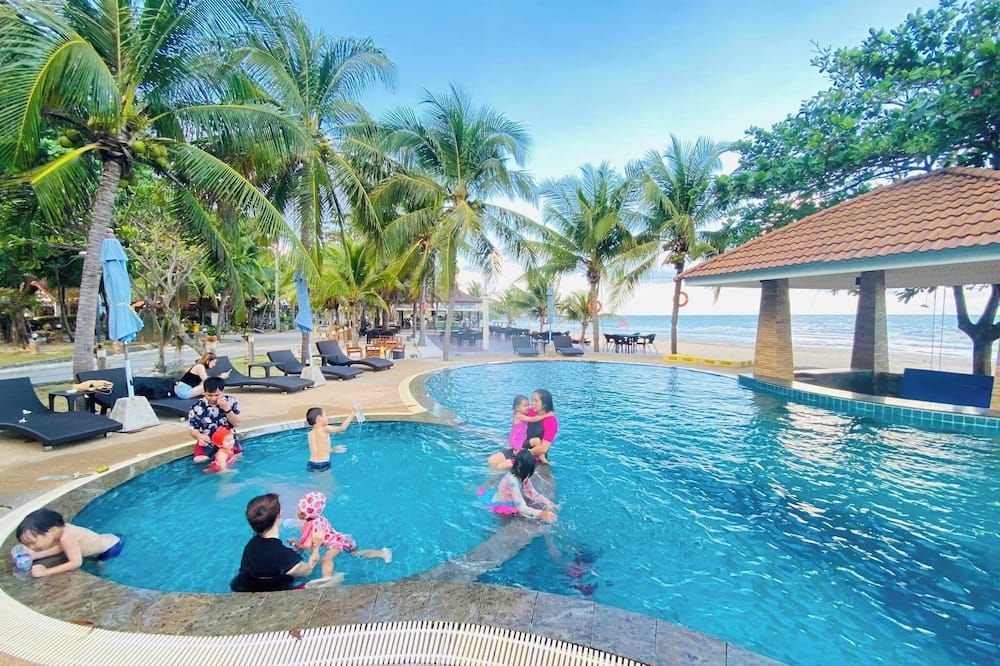 Kolam renang Gambar