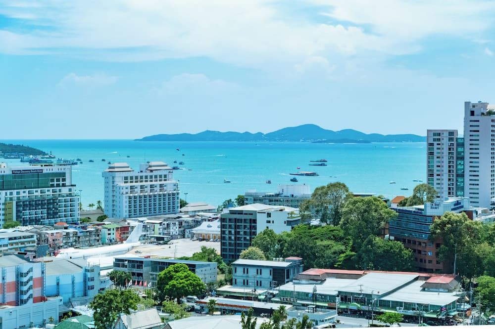 Pemandangan luar
