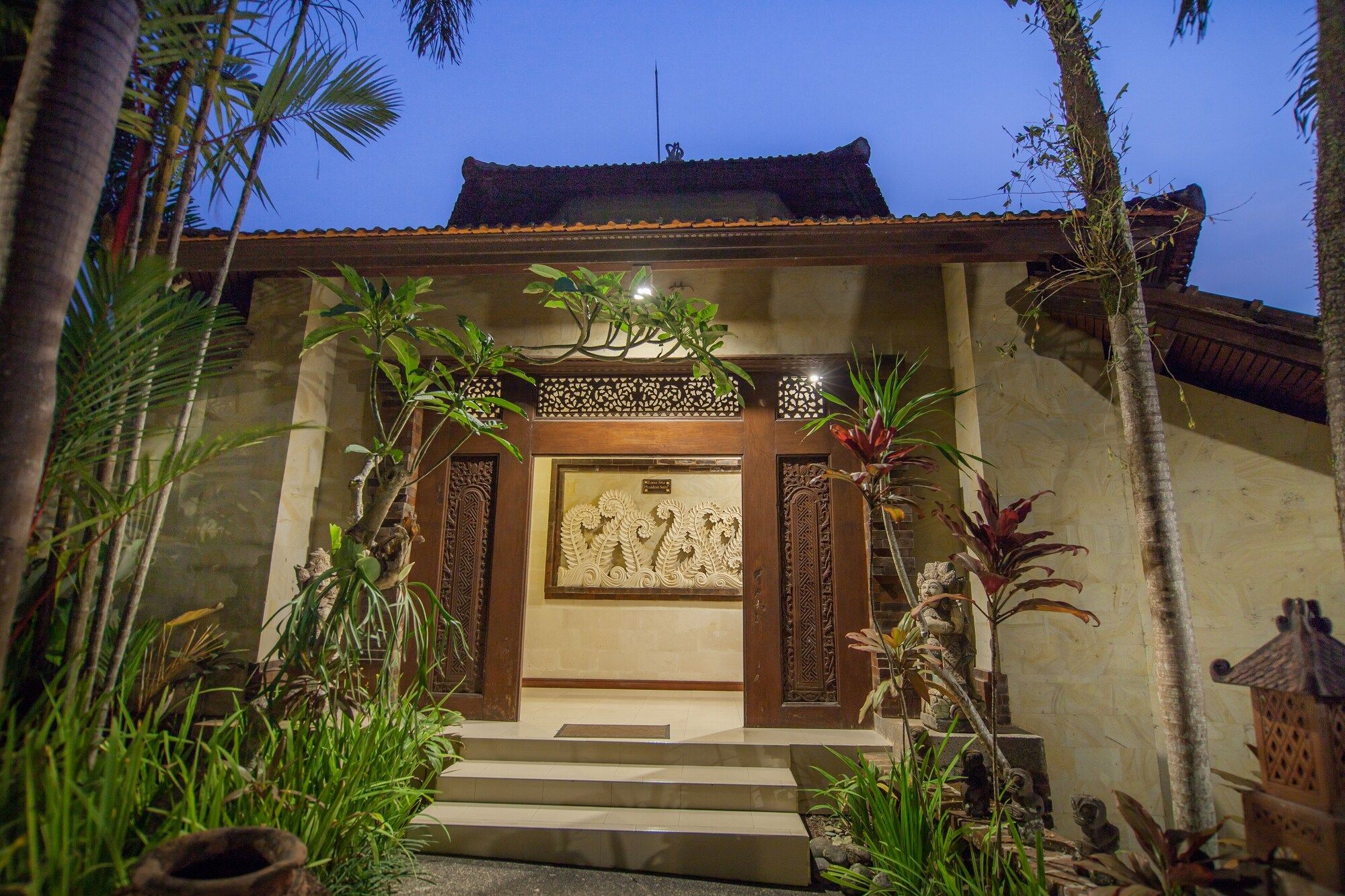 Pemandangan luar