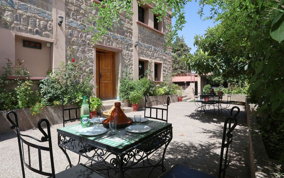 Patio Gambar