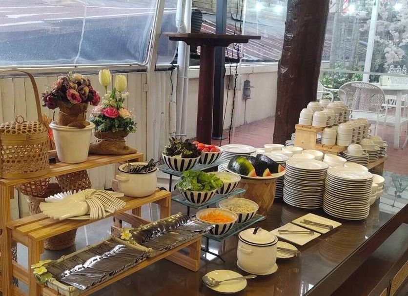 Buffet Gambar