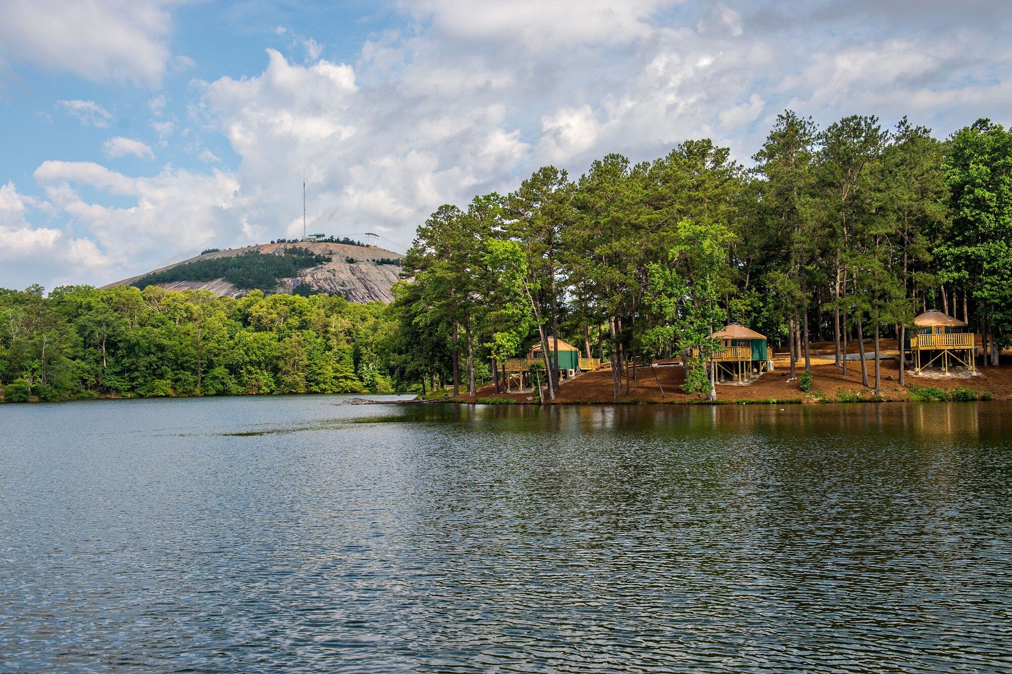 Pemandangan luar