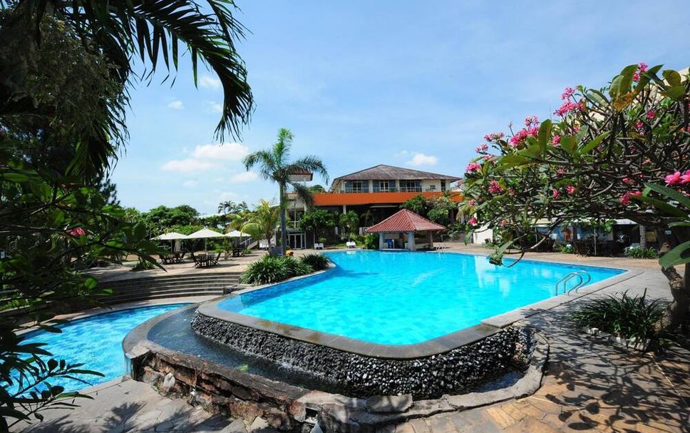 Kolam renang Gambar