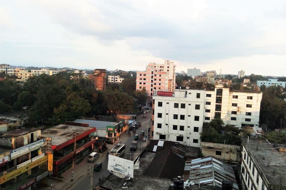 Pemandangan luar