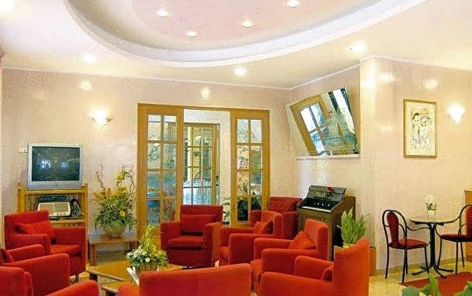 Balai Menunggu Gambar