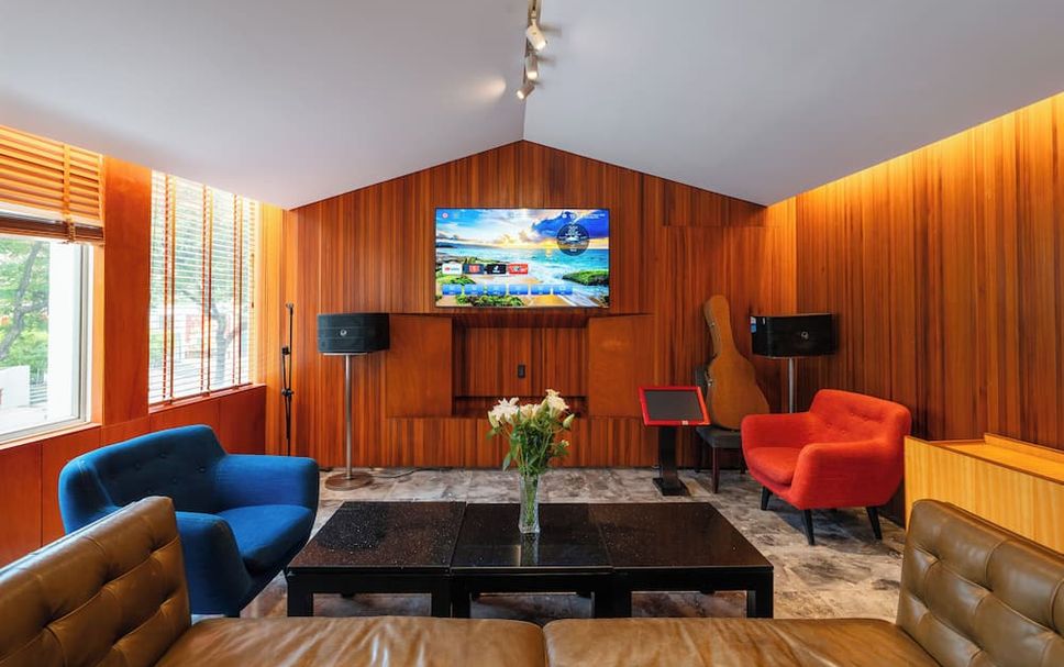 Balai Menunggu Gambar