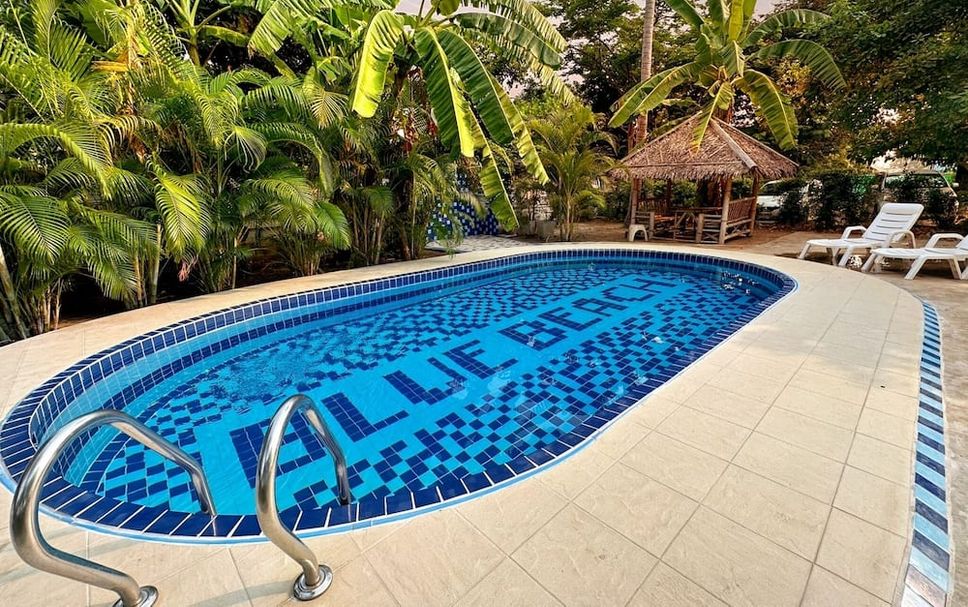 Kolam renang Gambar