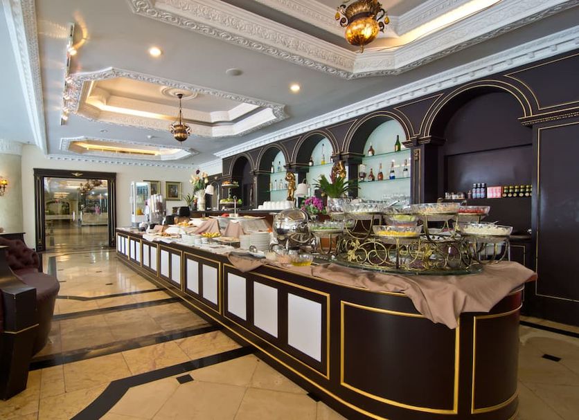 Buffet Gambar