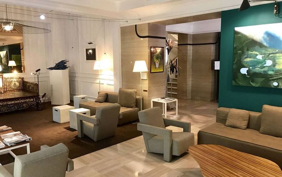 Balai Menunggu Gambar