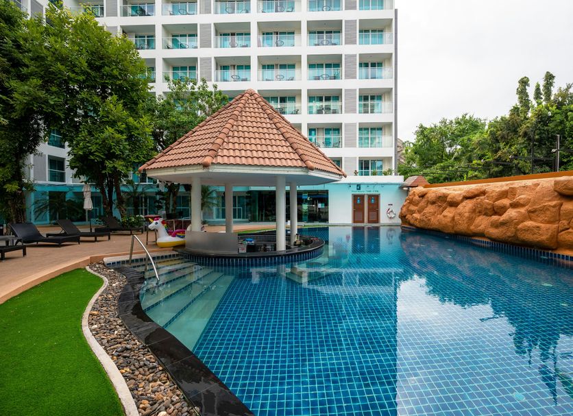 Kolam renang Gambar