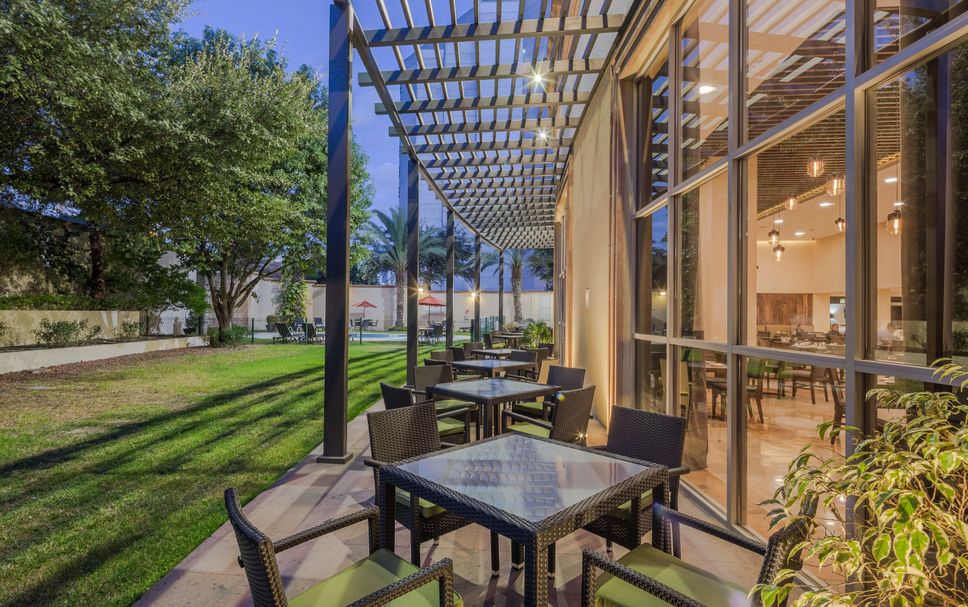 Patio Gambar