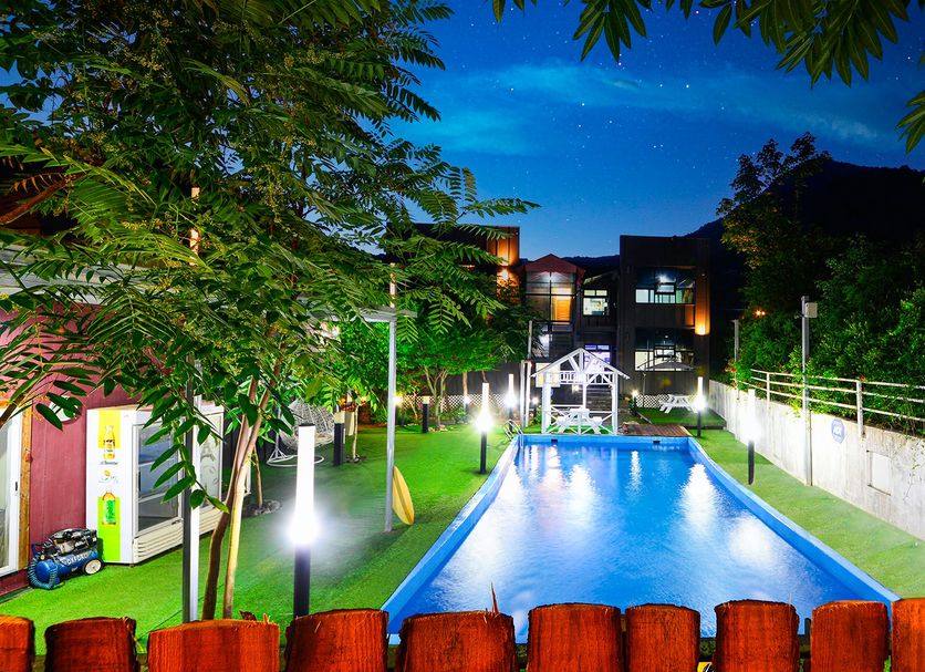 Kolam renang Gambar
