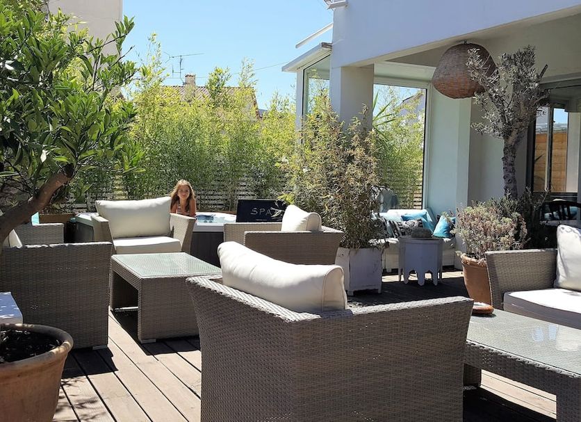 Patio Gambar