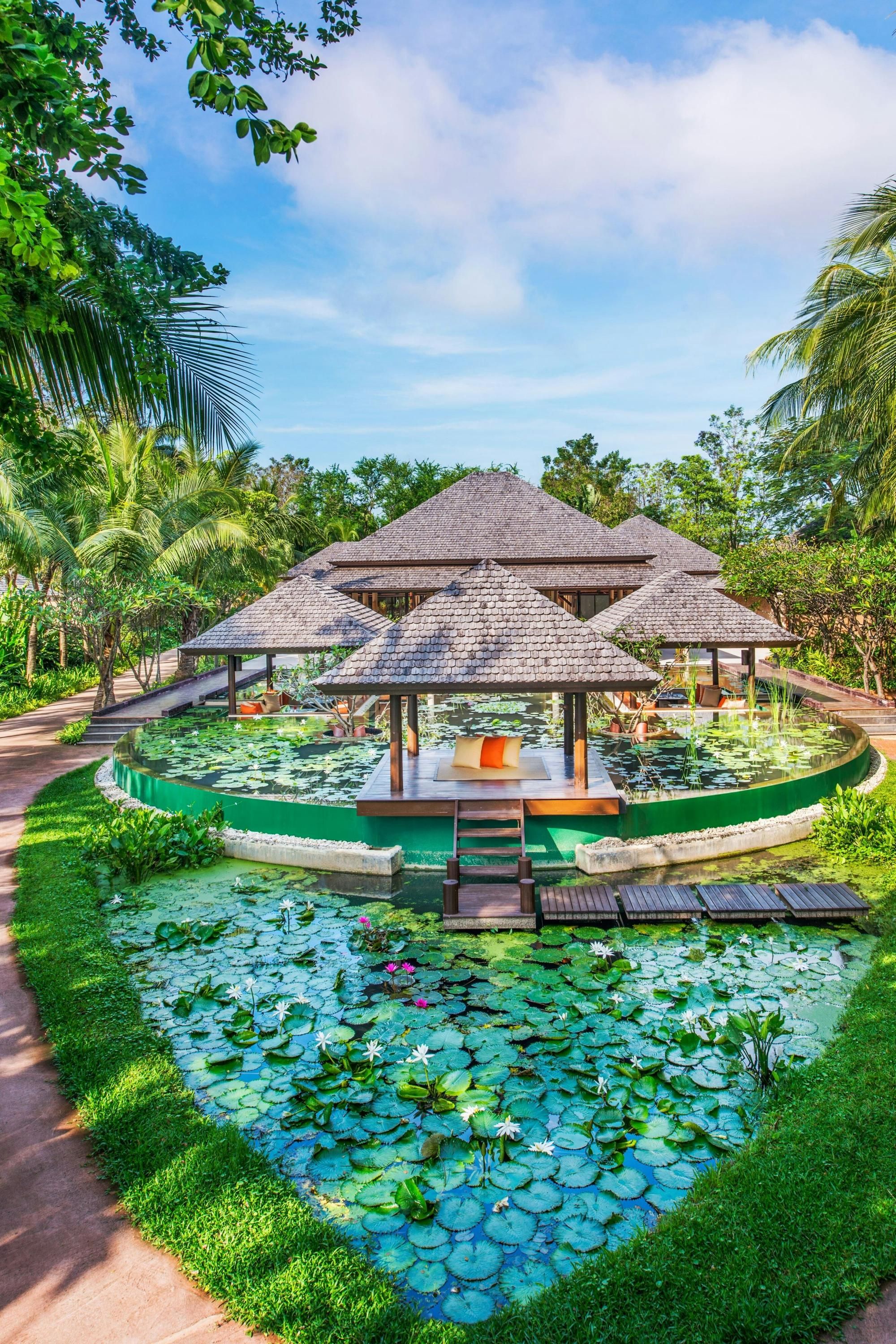 Pemandangan luar