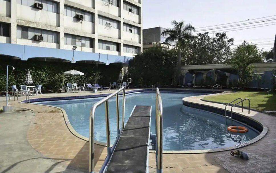 Kolam renang Gambar