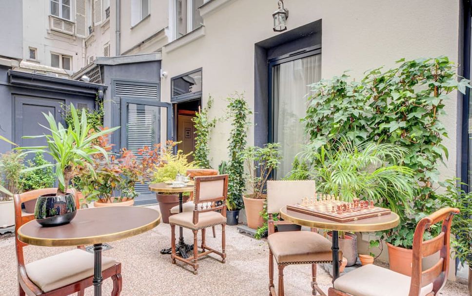 Patio Gambar