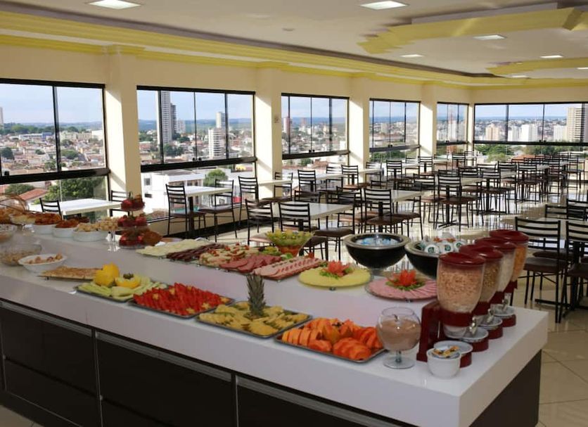 Buffet Gambar