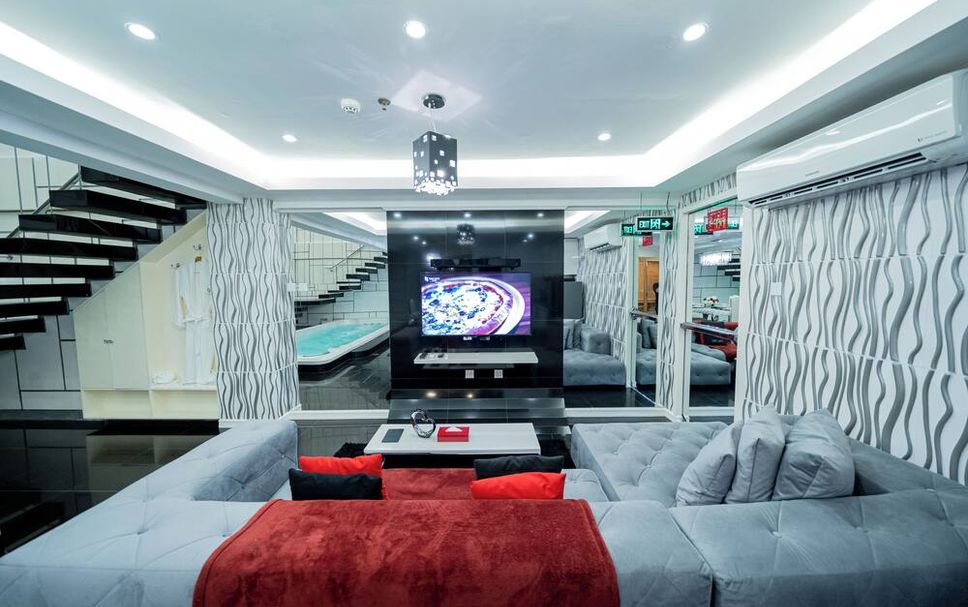 Balai Menunggu Gambar