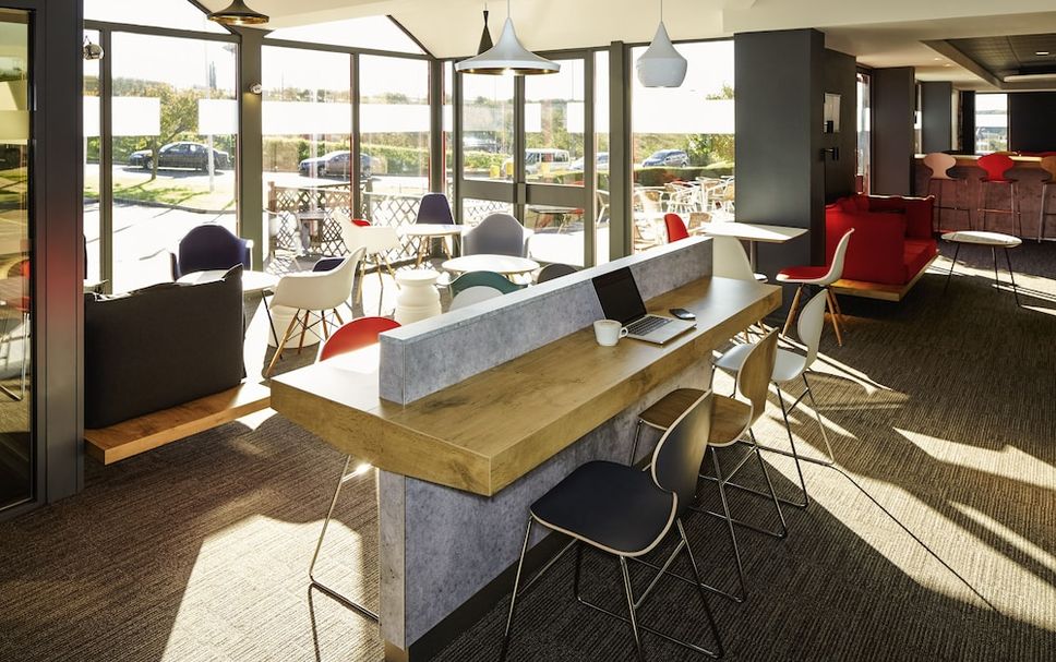 Balai Menunggu Gambar