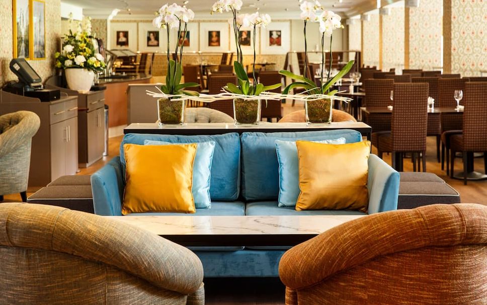 Balai Menunggu Gambar