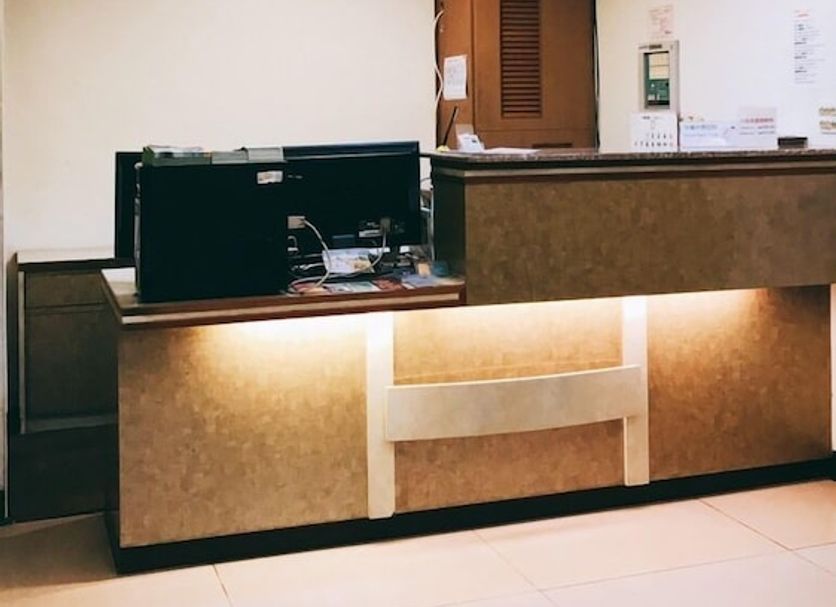 Meja Penyambut Tetamu Gambar
