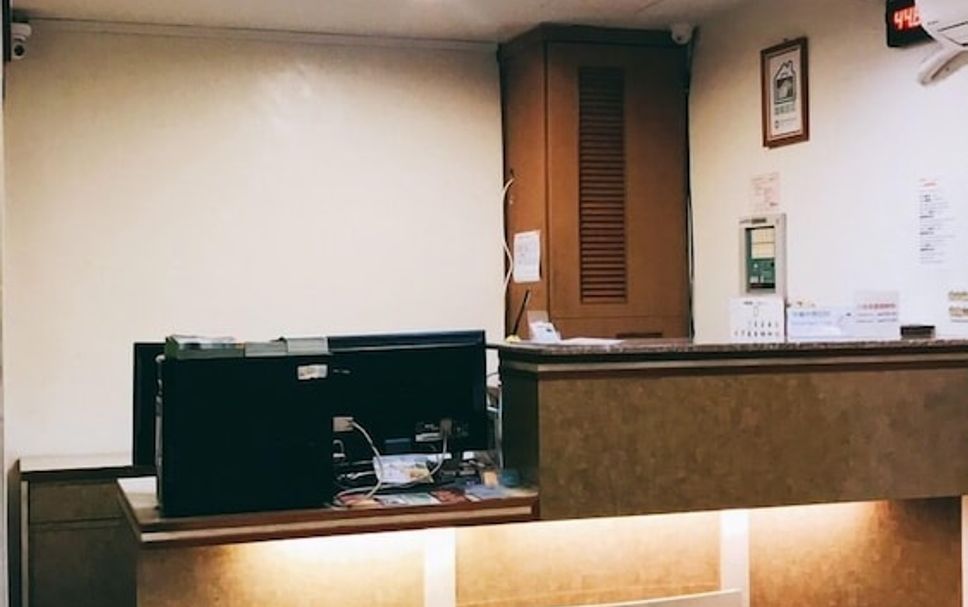 Meja Penyambut Tetamu Gambar