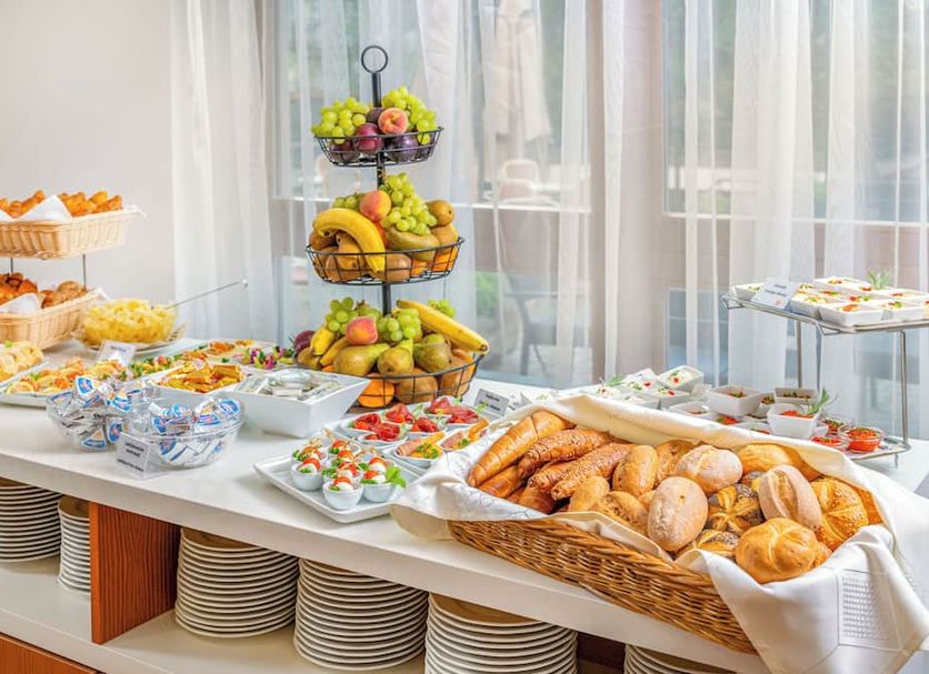 Buffet Gambar
