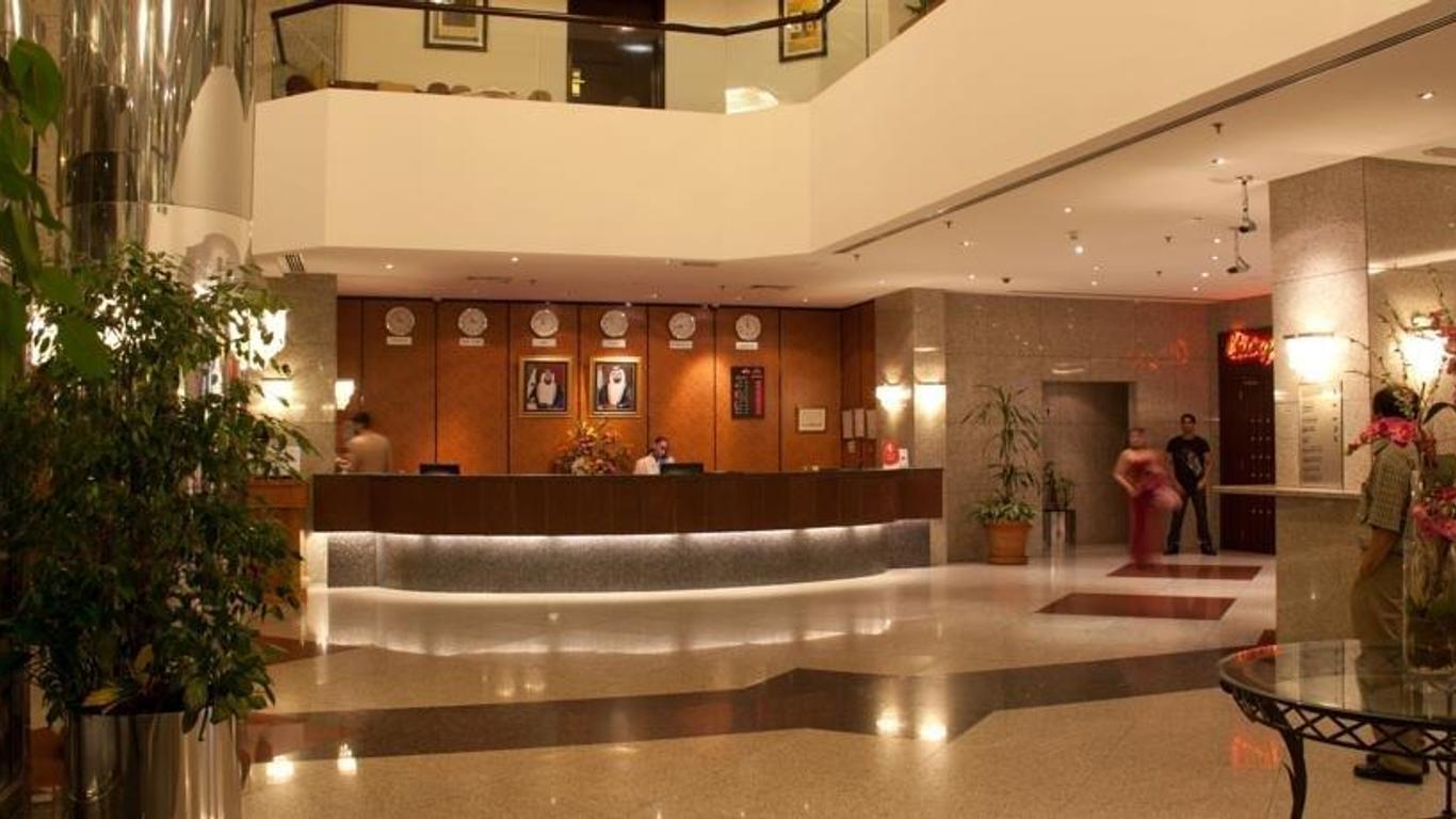 Aravi Hotel