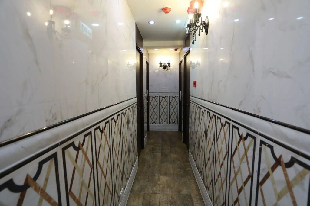 hallway Gambar
