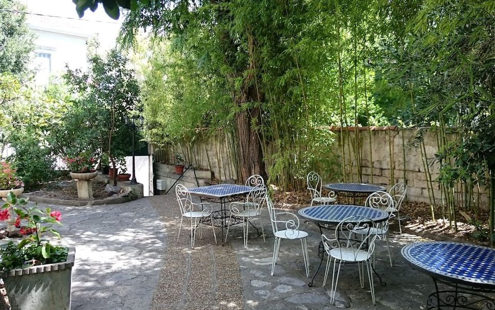 Patio Gambar