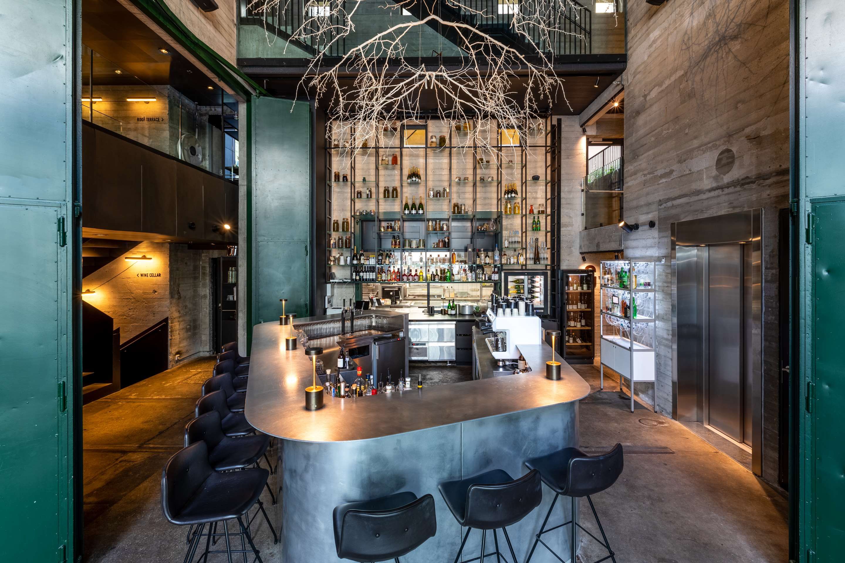 Bar