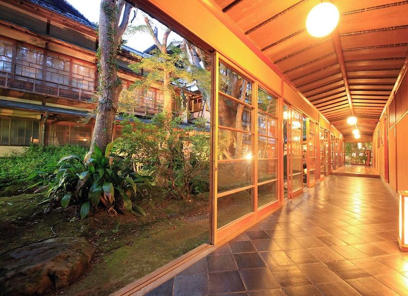 hallway Gambar