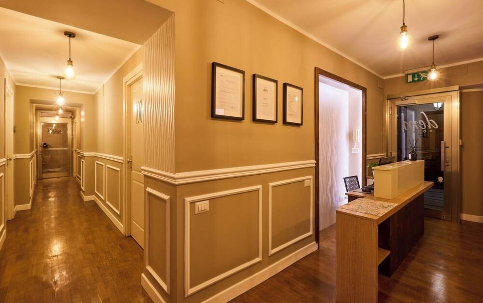 hallway Gambar