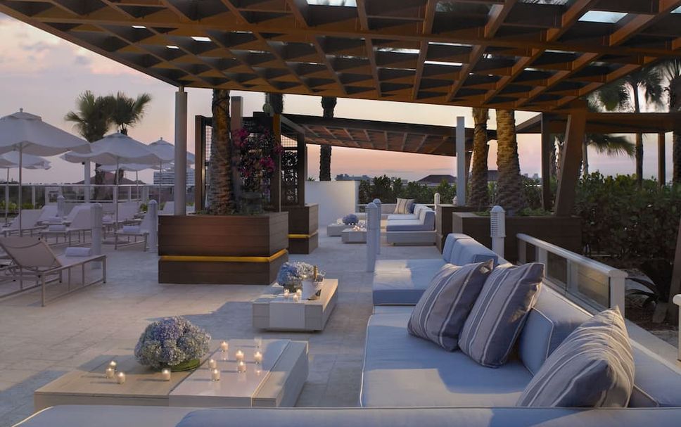 Patio Gambar