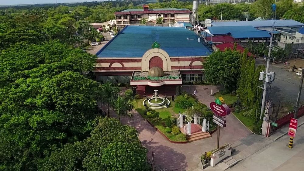Pemandangan luar
