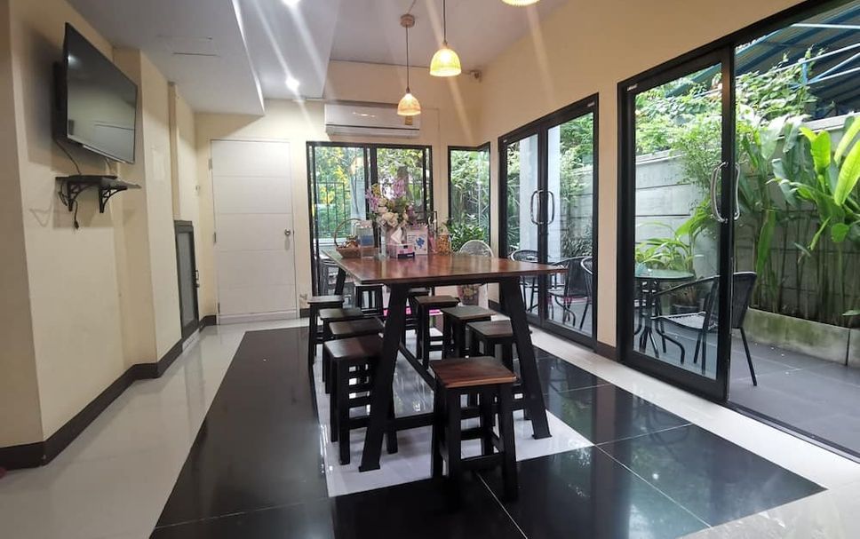 Ruang Makan Gambar