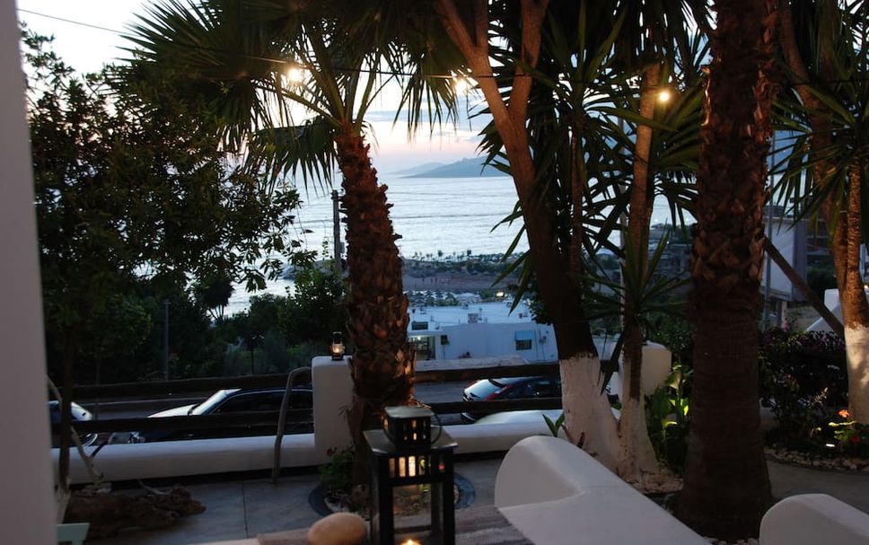 Balkoni Gambar