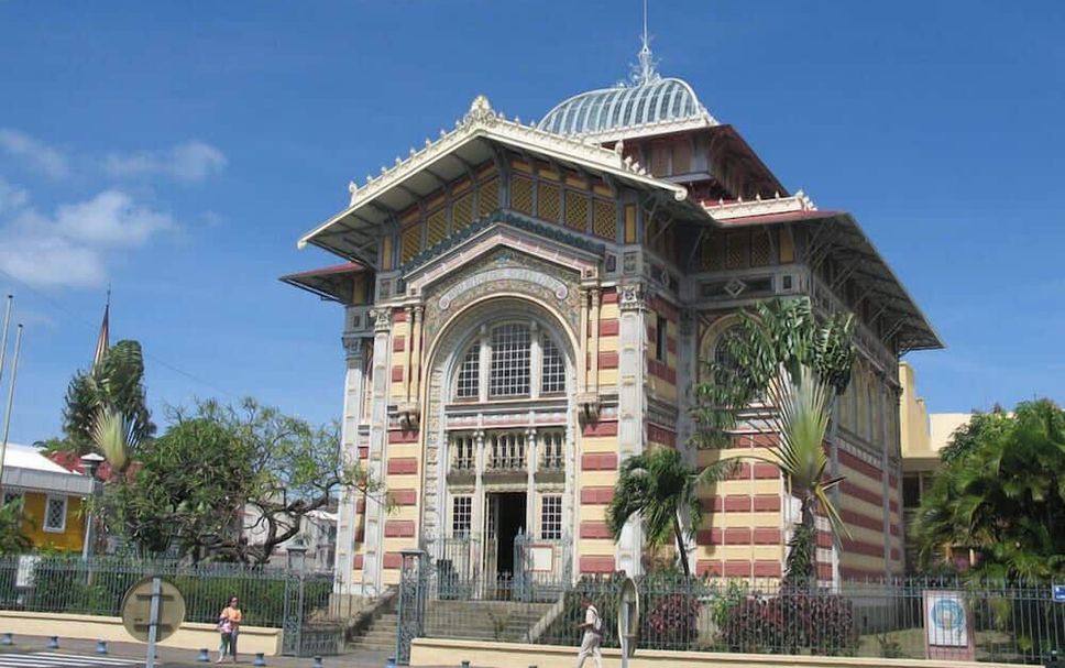 Tempat-tempat Menarik Gambar